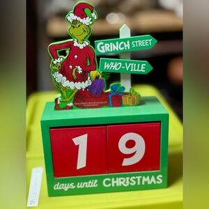 The Grinch Christmas countdown calendar